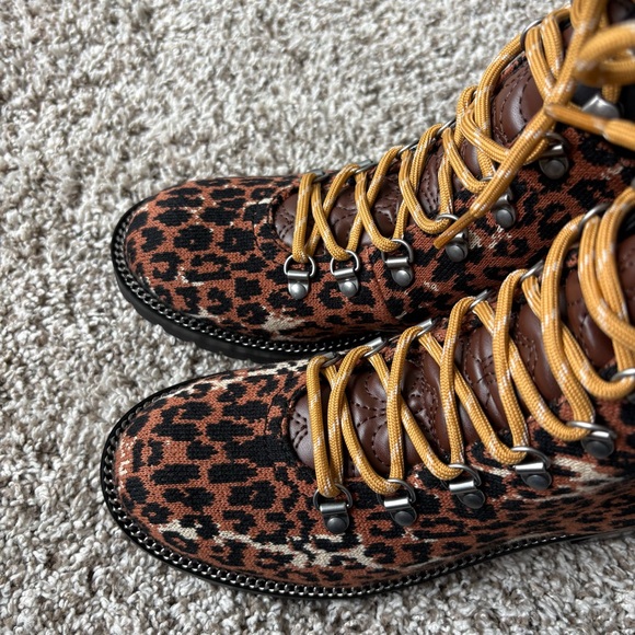 NIB Coach Women's Lorren Leopard Print Booties Size 6.5 - Picture 8 of 9